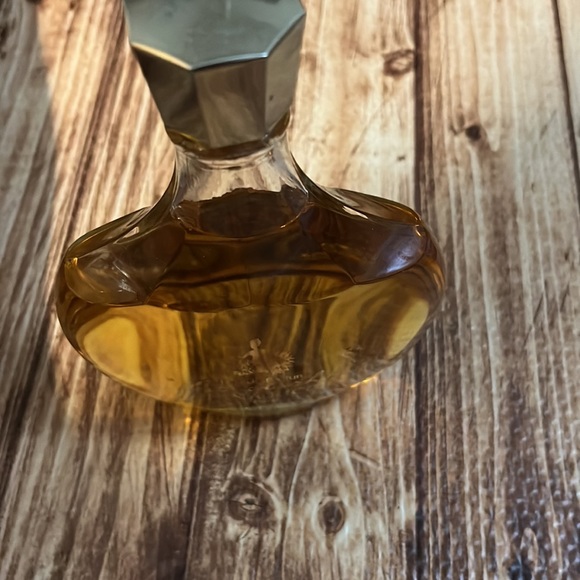 💎👌🏻💎• 🫦 Nina Ricci x Paris Vibes 🫦• 💎👌🏻💎 - Picture 4 of 7